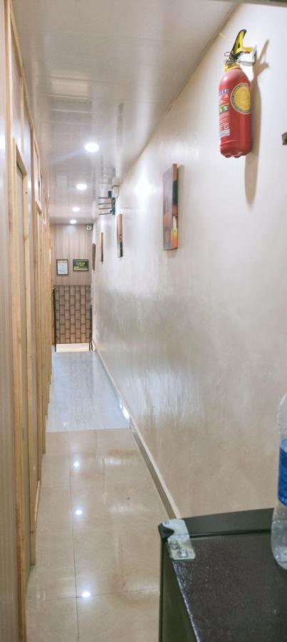 Royal Cabin Stay Bombaj Zewnętrze zdjęcie