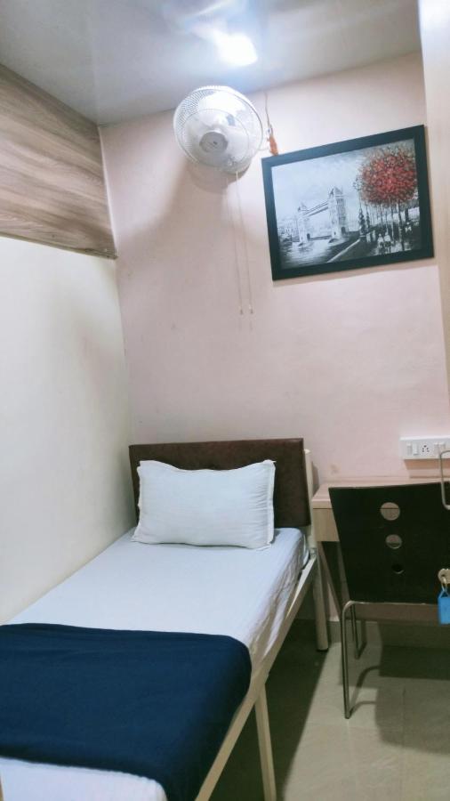Royal Cabin Stay Bombaj Zewnętrze zdjęcie